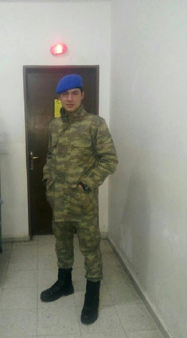 Şehit Babasından Tüyleri Diken Diken Eden Sözler: Ayıp Olmasa Güler Oynardım!