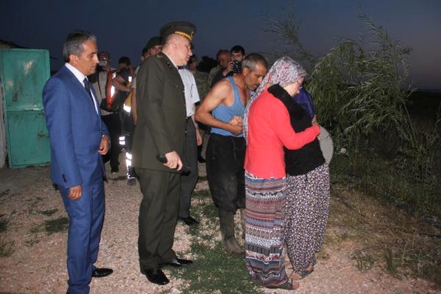 Şehit Babasından Tüyleri Diken Diken Eden Sözler: Ayıp Olmasa Güler Oynardım!
