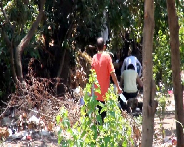 Antalya'da İbretlik Görüntüler! Bonzai İçen Genç, Yerde Kıvrandı