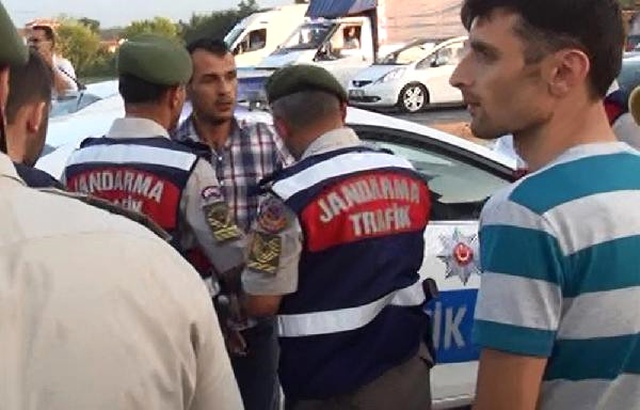 Kılıçdaroğlu Karavanına Girdiği Sırada CHP'nin Kamp Alanı Karıştı