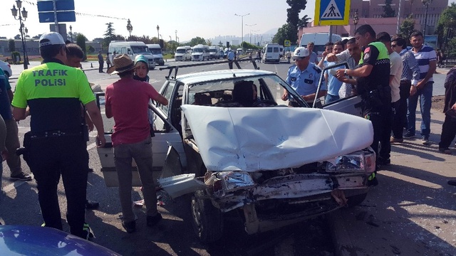Samsun'da Yürek Burkan Kaza! Kendi Acısını Unutup Kızını Teselli Etti!