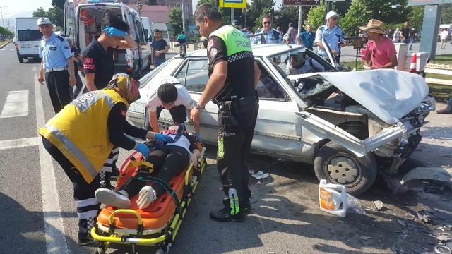 Samsun'da Yürek Burkan Kaza! Kendi Acısını Unutup Kızını Teselli Etti!