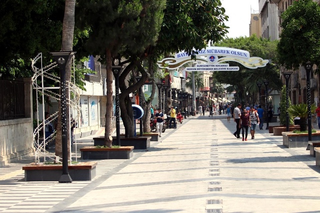 Sıcak Bastırdı, Mersin Hayalet Şehre Döndü! Kimse Dışarı Çıkamıyor