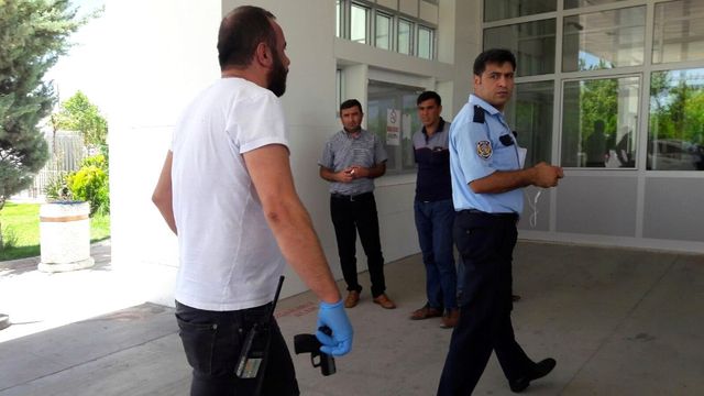 9 Yaşındaki Çocuk, Yerde Bulduğu Silahla Oynarken 4 Yaşındaki Kuzenini Vurdu
