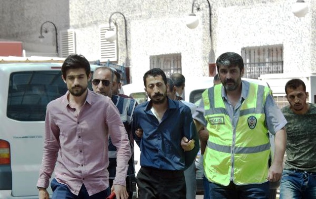 Pompalı Tüfekle Dehşet Saçıp 5 Kişiyi Yaraladı,