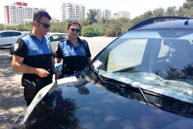 Polis 'Şaka Ceza Makbuzu'yla Uyardı