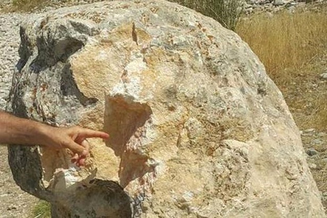Daha Önceden Kaçırılmak İstenen 2 Bin Yıllık Aslan Heykeli Tahrip Edildi