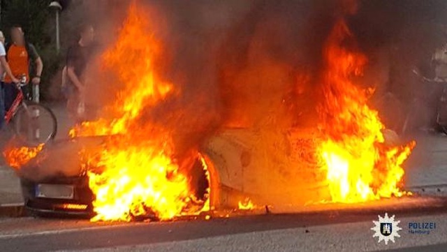 G-20 Zirvesini Protesto Eden Göstericiler Hamburg'u Savaş Alanına Çevirdi!