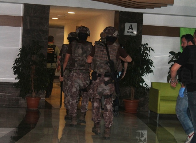 Pendik'te Uyuşturucu Operasyonu: Lüks Rezidansa Baskın