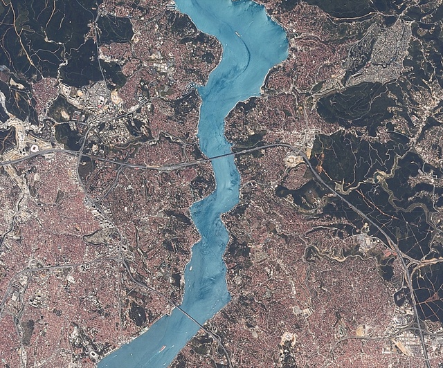 İlk Yer Gözlem Uydusu RASAT İstanbul'u Görüntüledi! 3 Köprü Aynı Karede