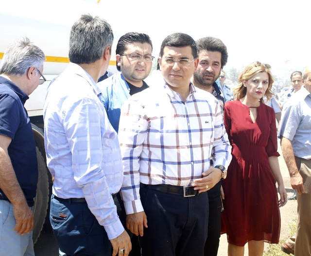 Antalya'daki Çalılık Alanda Yangın Çıktı: 5 Ev Boşaltıldı