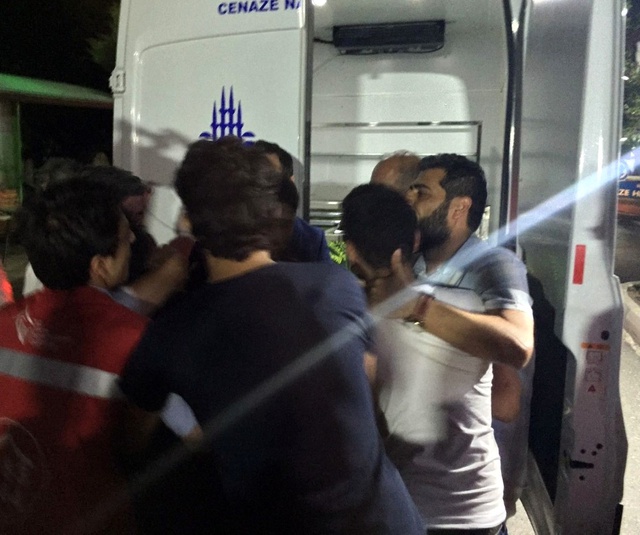 Katledilen Suriyeli Hamile Kadının ve Bebeğinin Cenazesi Sakarya'ya Getirildi