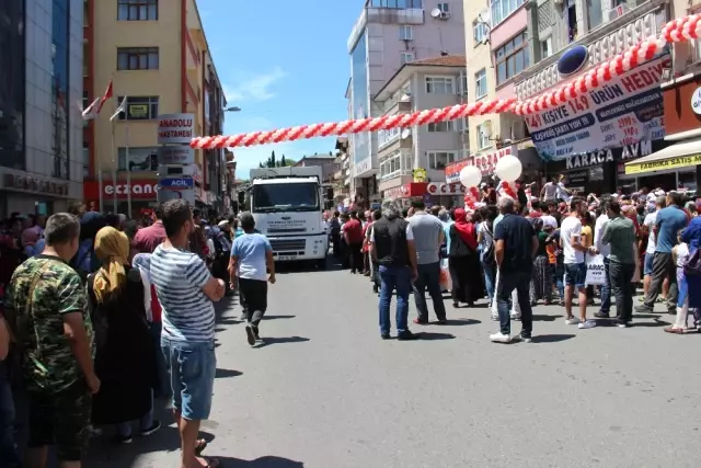 250 Kişilik Çekilişe Binlerce Vatandaş Akın Edince Yollar Trafiğe Kapandı