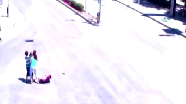 Ölüm Anne ve Bebeği Defalarca Teğet Geçti, Görüntüleri 3 Yıl Sonra Ortaya Çıktı