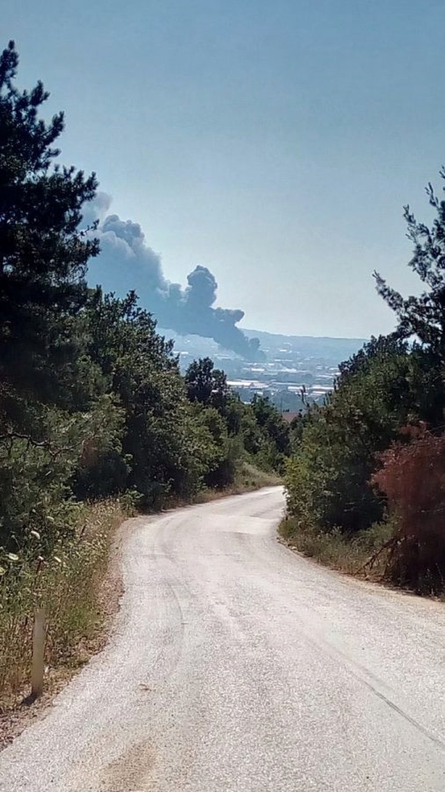 Bursa'da Boya Fabrikasında Yangın