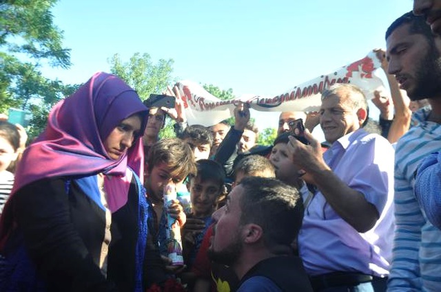 Sürpriz Evlilik Teklifine Olumlu Cevap Alamayınca Neye Uğradığını Şaşırdı
