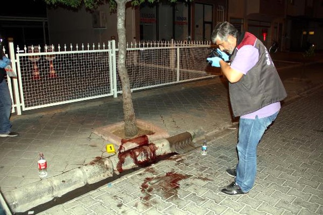 Ablasının Darpçı Sevgilisini Ekmek Bıçağıyla Öldürdü