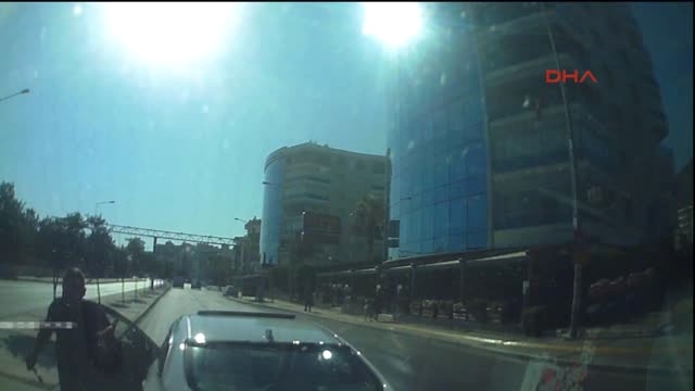 Acil Hastası Bulunan Ambulans Şoförüne Yol Vermedi! İşte O Görüntüler