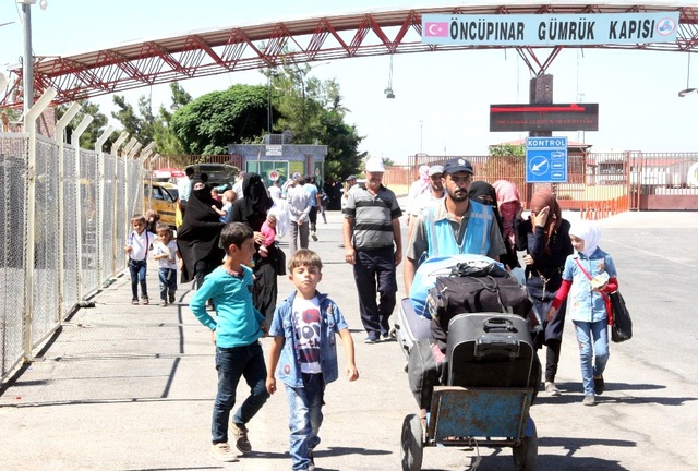 Bayram İçin Ülkelerine Giden Suriyelilerden Binlercesi Ülkesinde Kaldı