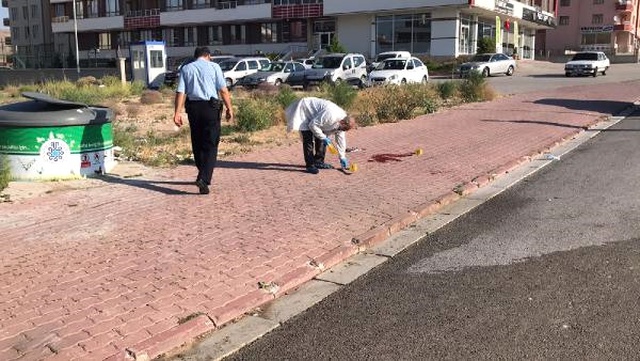 Sokak Ortasında Arkadaşlarıyla Tartıştıktan Sonra Göğsünden Vuruldu