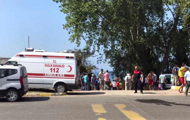 Minik Kızı Boğulmaktan Kurtarmak İçin Denize Atlayan Genç, Akıntıya Kapılarak Boğuldu