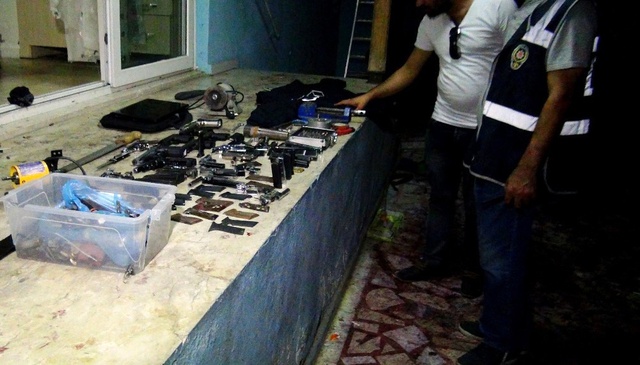 Operasyon Düzenlenen Evin Kaçak Silah İmalathanesi Olduğu Ortaya Çıktı