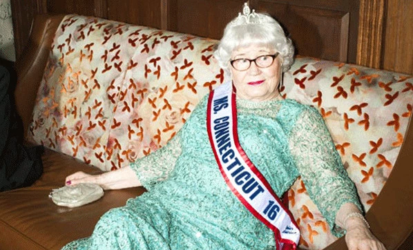 91 Yaşında Güzellik Kraliçesi Seçilen 