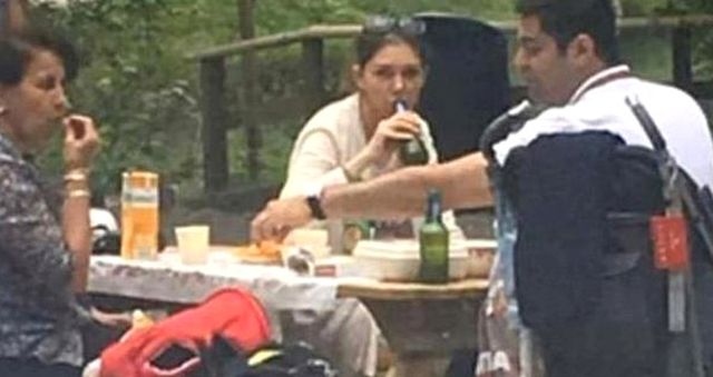 İranlı Spiker Bira İçerken Yakalanınca İşinden Oldu
