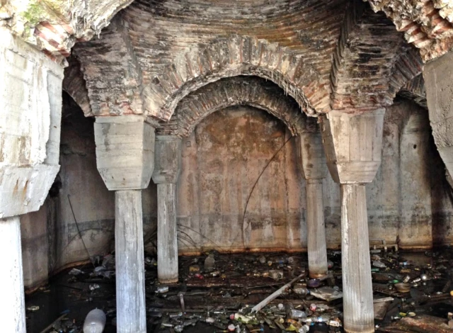 İstanbul'un Gizli Hazinesi Çöplüğe Döndü