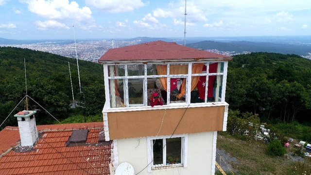 Gözetleme Kulesinde Çalışan Ayda Teyze Aydos Ormanları'na Gözü Gibi Bakıyor