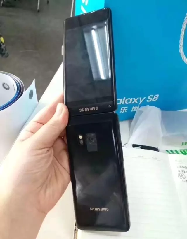 Samsung'un Yeni Telefonu Sızdırıldı!