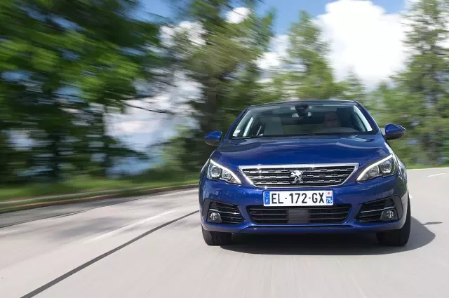 İlk Sürüş: Peugeot 308 & 308 Gt