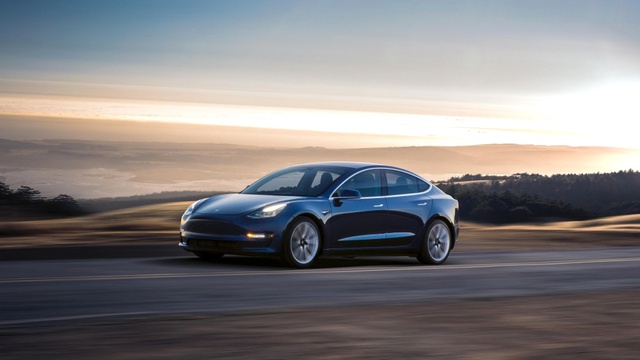 On Binlerce Model 3 Siparişi İptal Edildi!