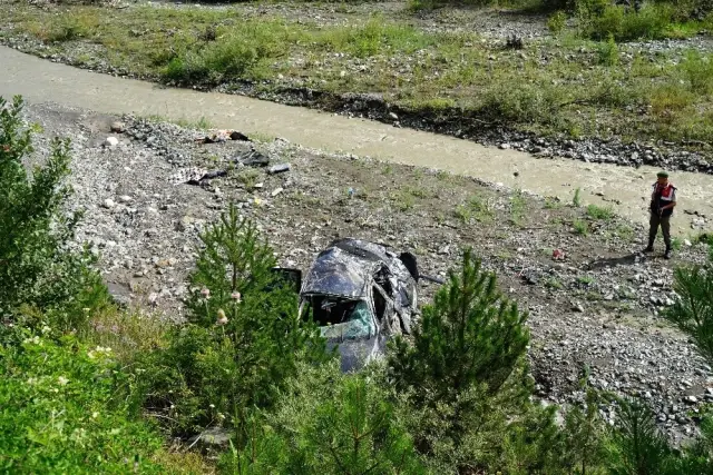 Kastamonu'da Otomobil Çaya Uçtu: 3 Ölü, 3 Yaralı