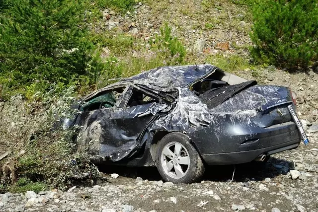 Kastamonu'da Otomobil Çaya Uçtu: 3 Ölü, 3 Yaralı