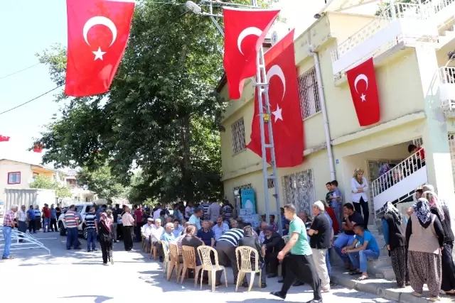 Şehidin Nişanlısından Yürek Yakan Ağıt: Hayallerimiz Vardı, Beni Nasıl Bıraktın