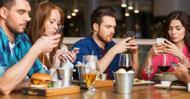 Akıllı Telefonlar Zihinsel Sorunları Tetikliyor!