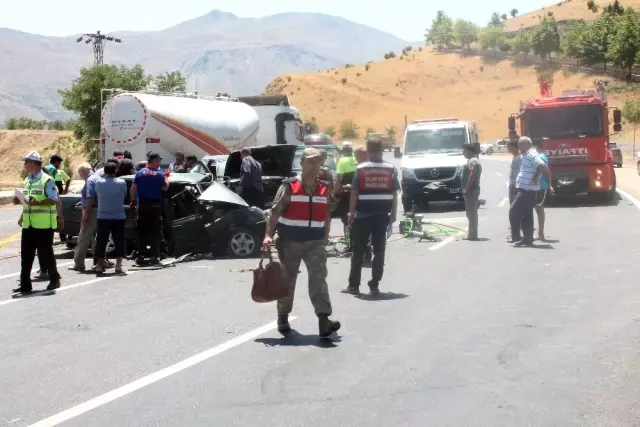 Elazığ'da Feci Kaza: 1'i Bebek, 3 Ölü