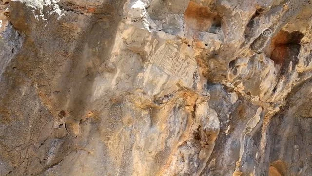 Antalya'da 350 Bin Yıllık Anadolu'da Görülmeyen Kemik Parçaları Bulundu
