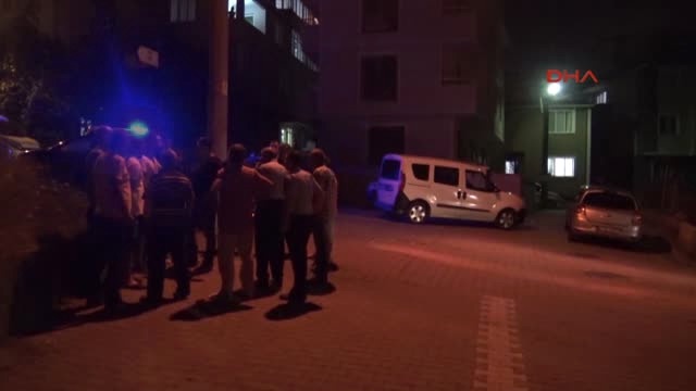 Polis Babası, Oğlunu Korumak İstedi, Onun Silahından Çıkan Kurşunla Öldü