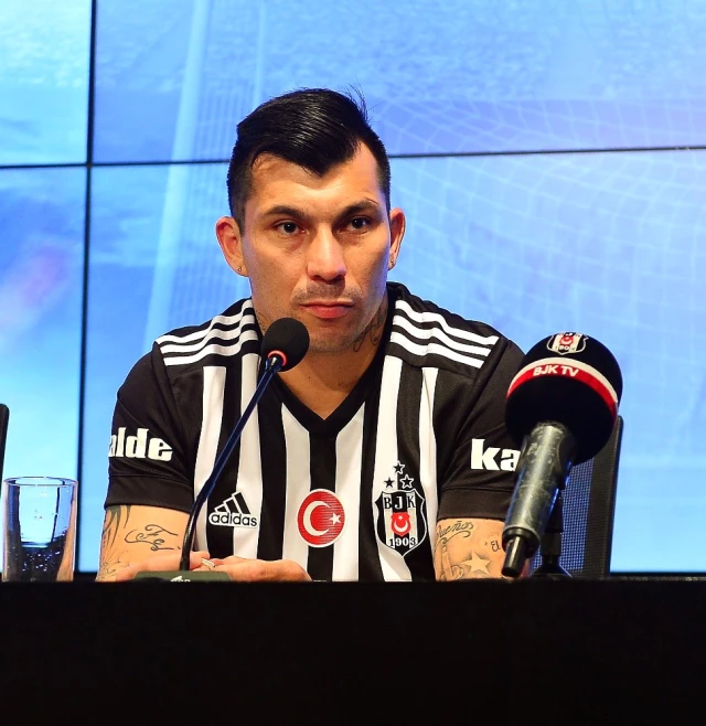 Medel: Boca Juniors'tan Teklif Aldım Ama Beşiktaş'ı Seçtim