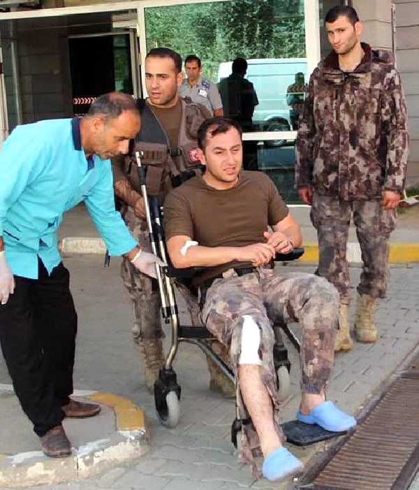 Yaralı Özel Harekatçı, Ayağına Dikiş Attırıp Operasyona Gitti