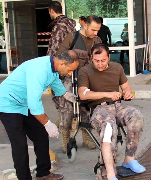 Yaralı Özel Harekatçı, Ayağına Dikiş Attırıp Operasyona Gitti