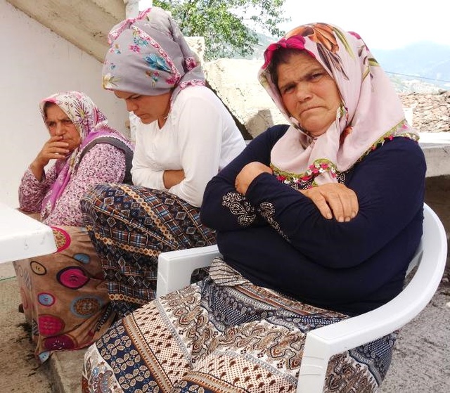 Eren'in Annesinden Yürek Dağlayan Sözler: Oğlum Askerde Şehit Olmak İstiyordu Kapının Önünde Değil