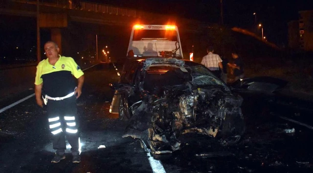 Kazada Ölen Sürücünün Çalan Cep Telefonunu Açan Polis, Acı Haberi Verdi