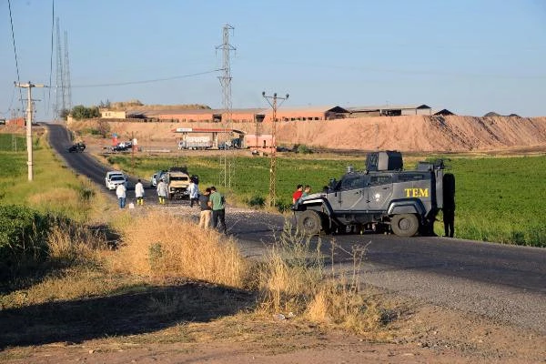Diyarbakır'da PKK'nın Yola Döşediği El Yapımı Patlayıcı İnfilak Etti!