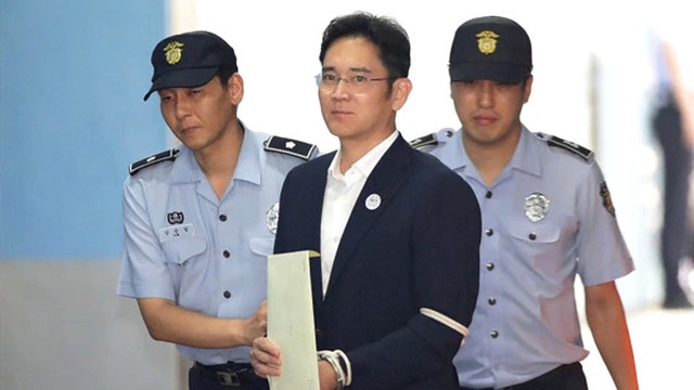 Samsung'un Başkan Yardımcısı Hapse Giriyor!