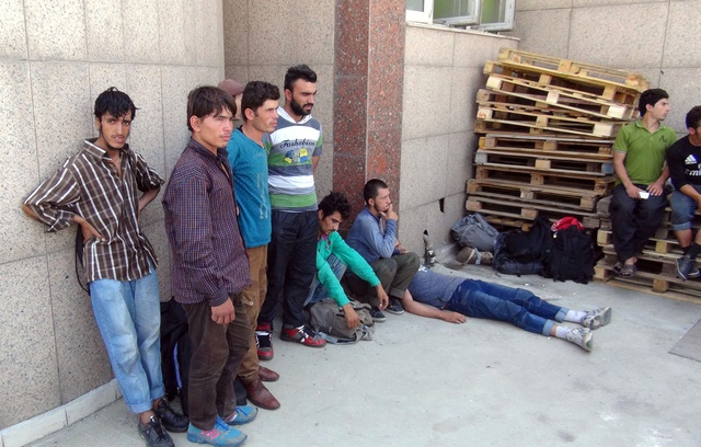 İnsan Kaçakçılarının Tuzağına Düşen Mülteciler, Ankara Diye Batman'da İndirildi