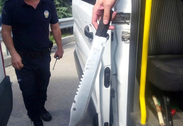 Sakaryasporlu Taraftarlar, Karşıyaka Maçına Pompalı Av Tüfeğiyle Gitti