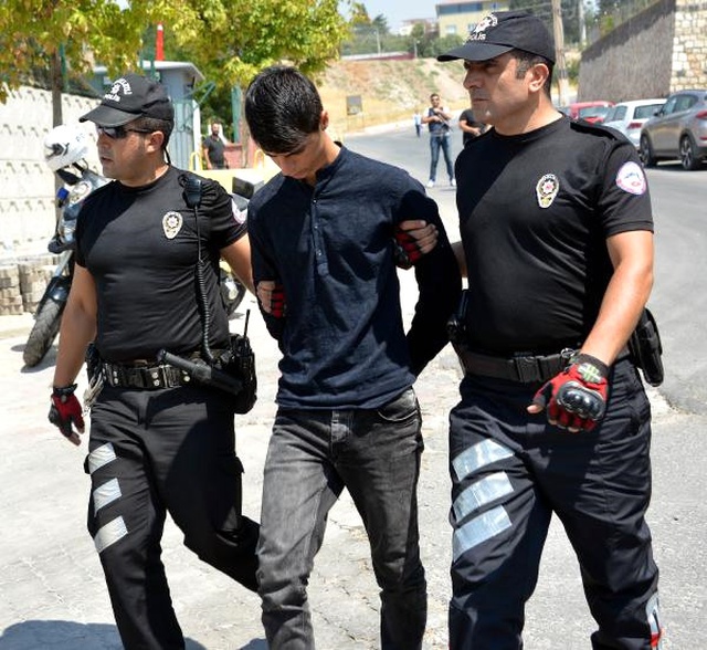 FETÖ'nün Adını Kullanan Dolandırıcıların Çalışma Şekli Polisi Bile Şaşırttı